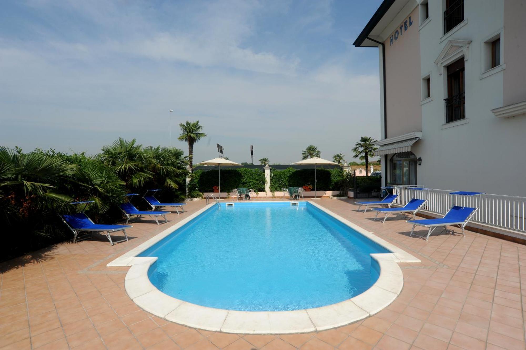 Hotel Master Albignasego Exterior foto